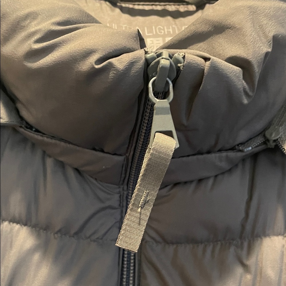 Uniqlo Ultra Light Down Jacket - Gray - Picture 6 of 10